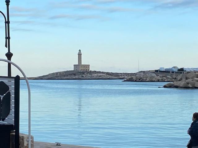 Vieste Holiday 外观 照片